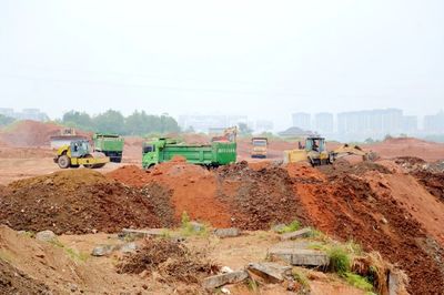 信州区委书记潘表光赴三江片区调研重点项目建设 对环保建设工程专业施工提出明确要求