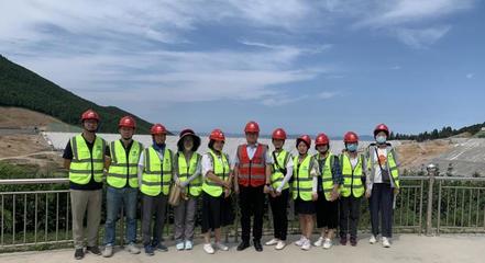 水利工程学院组织教师企业锻炼活动--水利水工专业施工管理组教师走进“山海工程”开展暑期锻炼